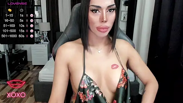 Forever MissCandace online show from March 15, 11:36 pm