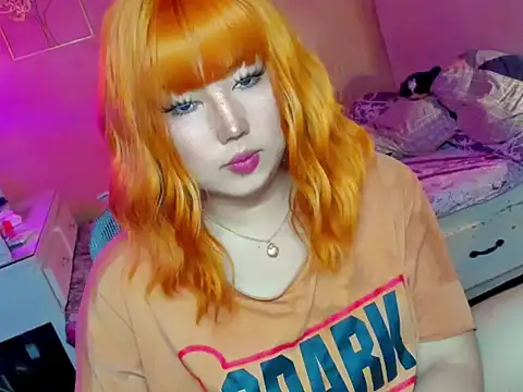 HOTnWILDalice online show from November 19, 9:42 am