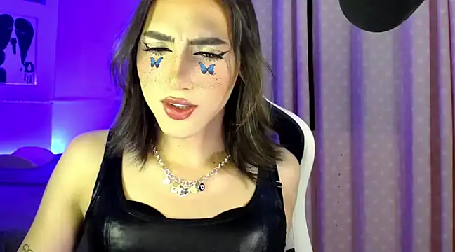 charlottesexxx online show from January 28, 9:50 pm