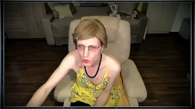 clementine online show from October 13, 2:06 pm