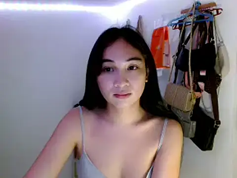 SweetLilly 18 online show from March 8, 11:16 am