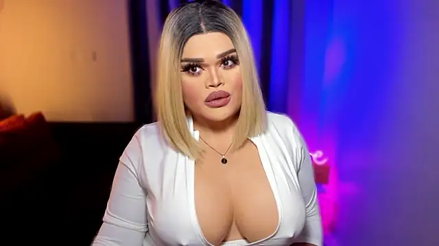 KarolinaThompson online show from February 16, 9:15 am