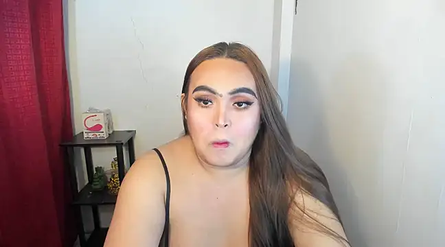 Snapshot of YourGirlfriendMegann chatting on January 12, 8:25 pm YourGirlfriendMegann online show from January 12, 8:25 pm