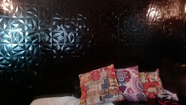 PINK  LOLA1 online show from April 8, 11:39 pm