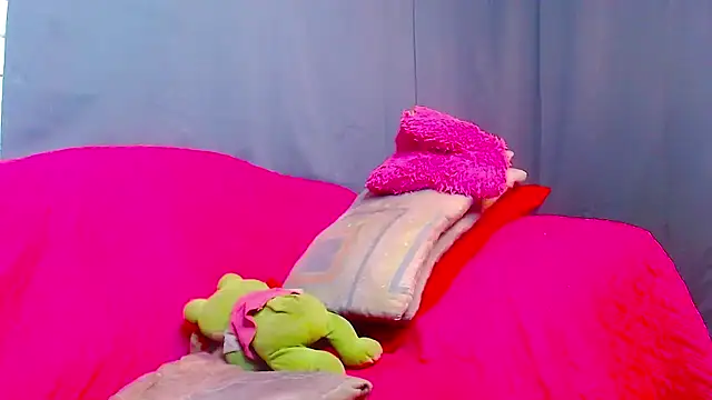 KataleyaCollins online show from March 2, 7:30 pm