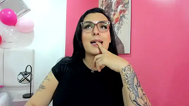 naty pink online show from February 18, 1:41 pm