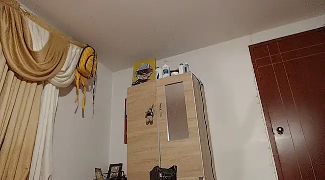 Snapshot of MARIANAWEED chatting on February 14, 11:10 pm MARIANAWEED online show from February 14, 11:10 pm