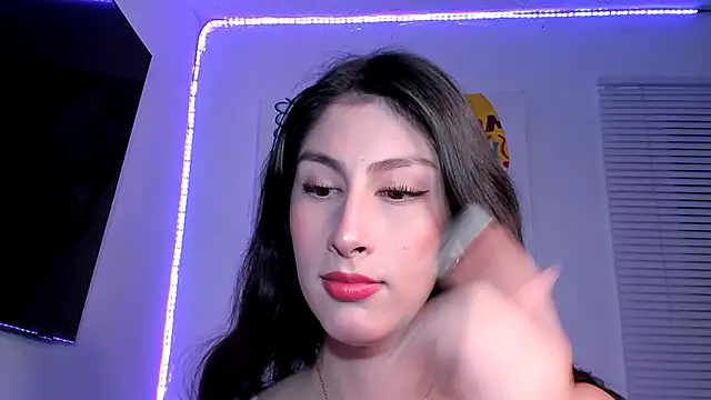 valeria gonzales  online show from March 15, 11:47 pm