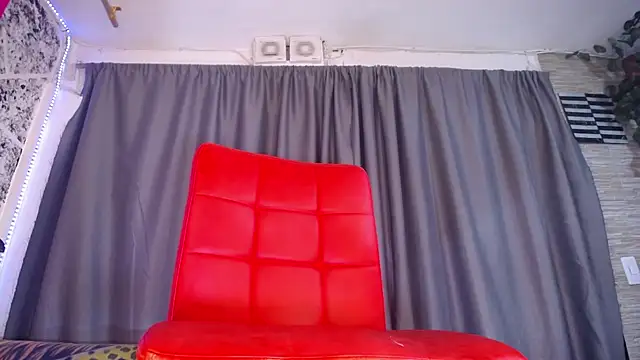 hornytsblonde online show from April 9, 3:18 pm