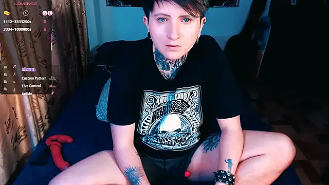 Marieblueeyes online show from October 28, 11:24 pm