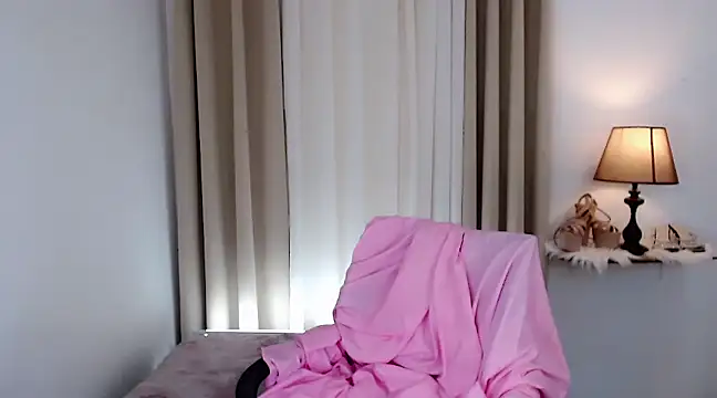 DreamLADYBOY online show from March 8, 3:17 am