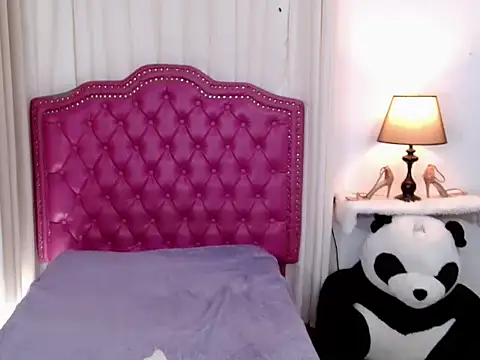 DreamLADYBOY online show from November 7, 9:37 pm