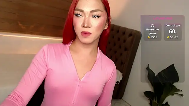 Snapshot of Local_Hoelyx chatting on September 15, 11:09 pm Local Hoelyx online show from September 15, 11:09 pm