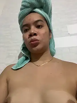 Hebefemme online show from March 20, 2:10 pm