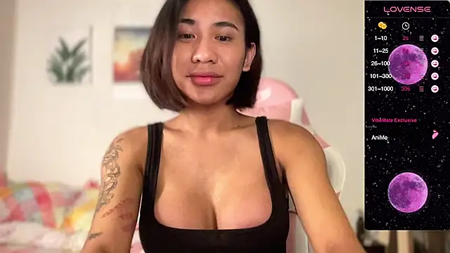 Alaia Pope online show from February 2, 8:02 am