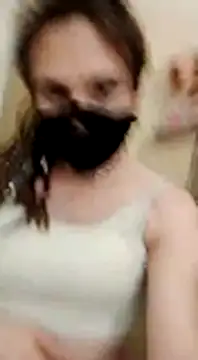 Snapshot of Lillisissi chatting on January 19, 12:28 pm Lillisissi online show from January 19, 12:28 pm