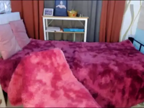 Laura yourhottestbabe123 online show from February 3, 7:00 pm