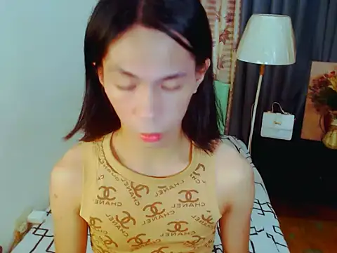 ELLIZABETHFORCUMXX online show from September 13, 1:06 pm