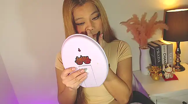 MajesticKitana online show from February 22, 12:16 am