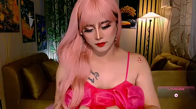 UrSweetKatCakes online show from February 1, 3:18 pm