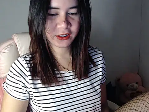 TransPetite1 online show from September 10, 3:16 am