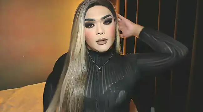 Snapshot of VictoriaEliz chatting on December 8, 6:17 pm VictoriaEliz online show from December 8, 6:17 pm