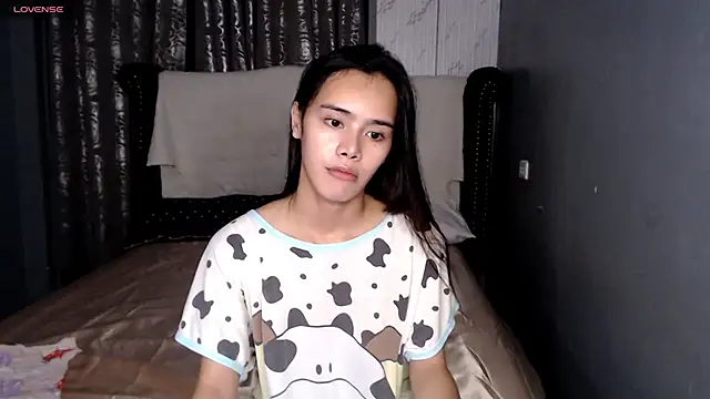 shecutie69 online show from November 30, 3:25 pm