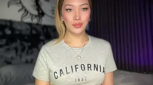 Jasmine Elcock online show from February 12, 1:16 pm