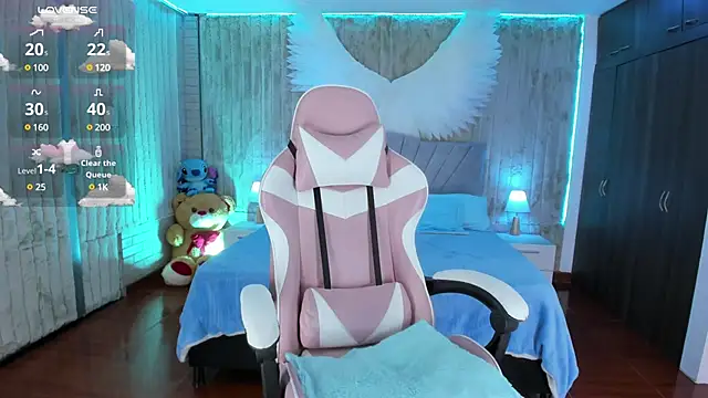 floryn susana online show from March 6, 9:07 pm