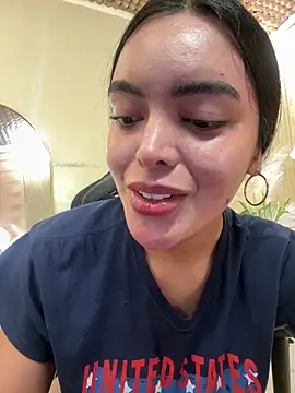 HotstuffCherrySummer online show from April 17, 11:02 am