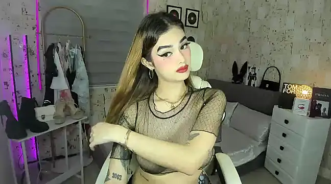 AlexandraMooree online show from February 21, 4:48 pm