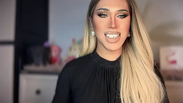 Ts glamxxxx online show from January 12, 2:40 am