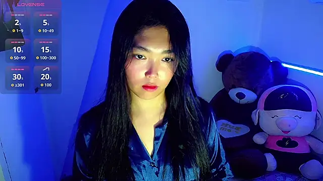 TR4NSCUTI3 online show from September 11, 11:51 am