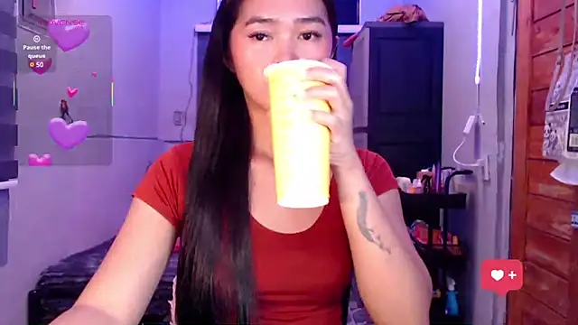 Itsme claire online show from October 10, 3:24 pm