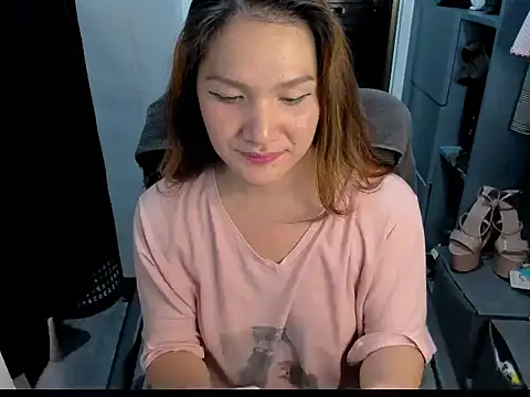 soooooANGEL online show from October 10, 4:02 am