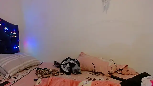 gooddes303salome online show from September 22, 1:44 am