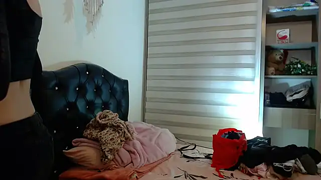 gooddes303salome online show from January 17, 1:24 am