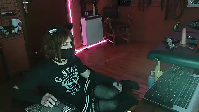 Ginny-the-bdsm-nympho online show from October 23, 5:06 pm