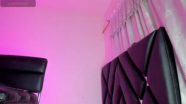 stephany doll  online show from January 10, 3:56 am