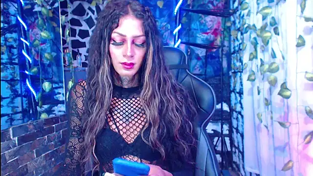 kissingdevil online show from January 16, 8:46 pm