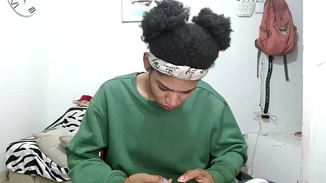 angelamarie1 online show from February 14, 12:34 pm