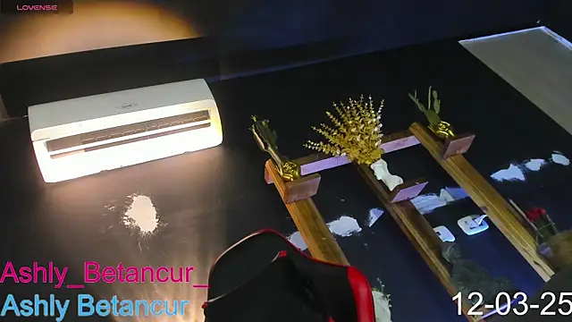 AshlyBetancurX online show from March 13, 1:10 am