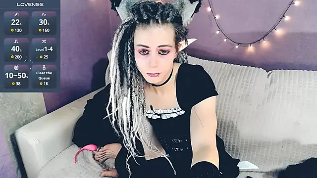 Littlepinkcat online show from February 20, 1:19 pm