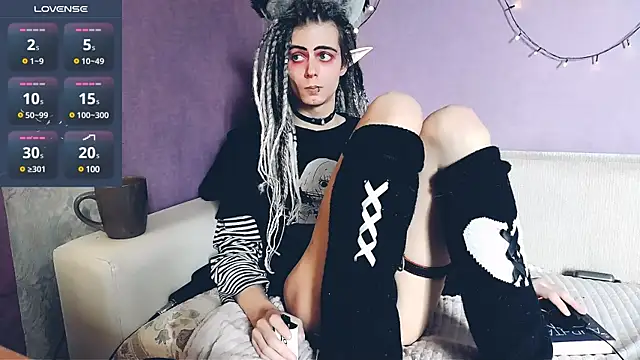 Littlepinkcat online show from March 6, 8:16 am