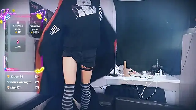 Littlepinkcat online show from September 14, 12:49 am