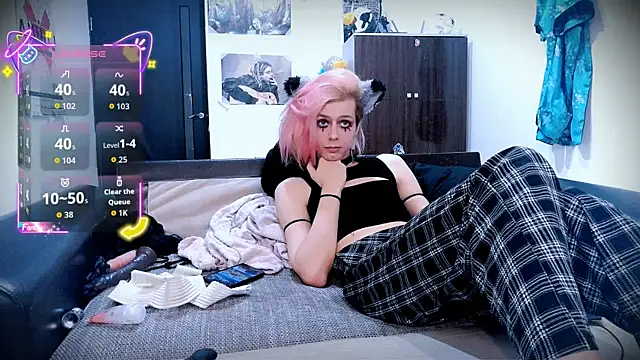 Littlepinkcat online show from September 28, 12:42 am