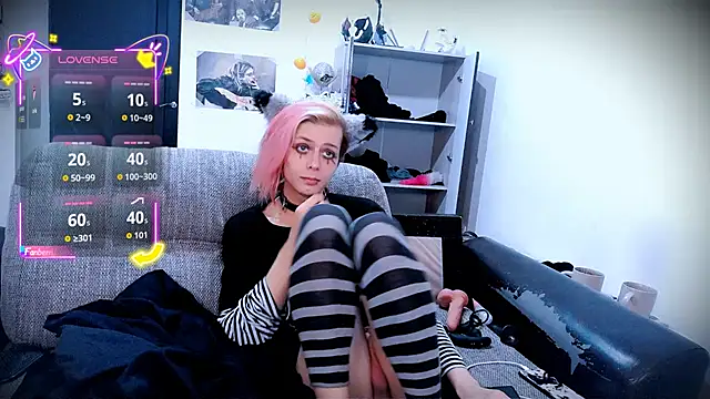 Littlepinkcat online show from September 30, 6:41 pm