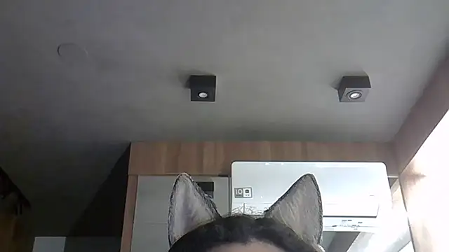 Skinny-Kitten online show from November 2, 7:39 am