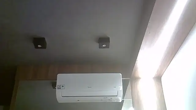 Skinny-Kitten online show from February 22, 1:25 pm