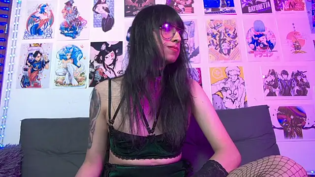 snowblack  online show from February 12, 12:37 am